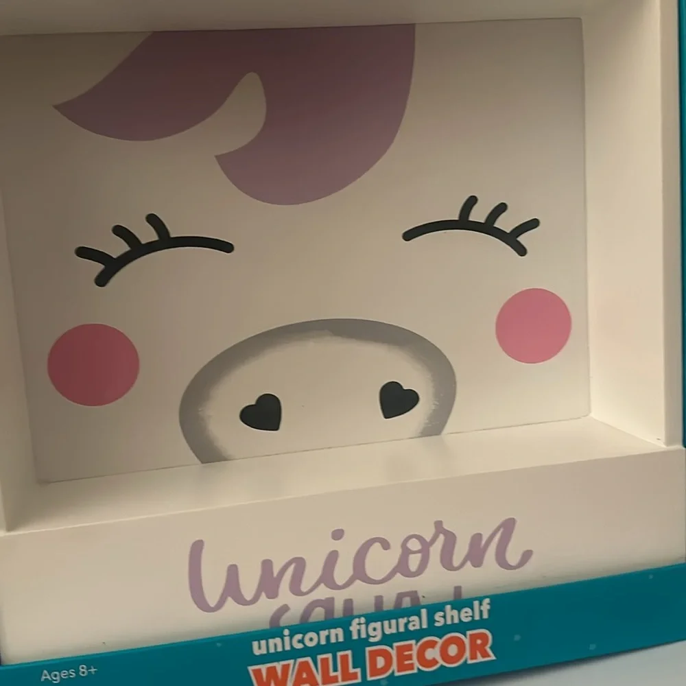 Street Dream Unicorn Figural Shelf